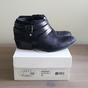 Steve Madden Regent Black Booties, with box!